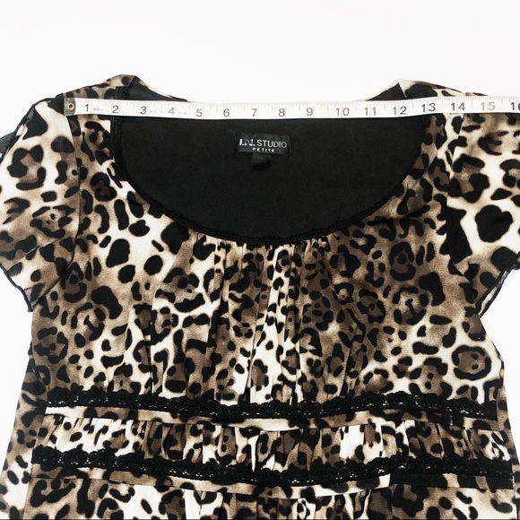 Cheetah Print IN Studio Petite Blouse. 223 - Picture 6 of 8